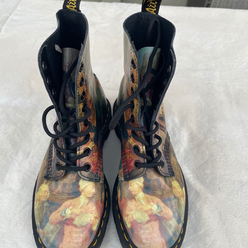Hogarth Pasqual Renaissance edition